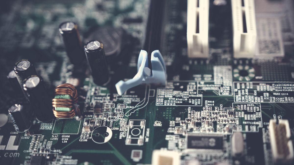 OpenAI安全团队持续地震!负责人离职,三名员工因泄密被开
